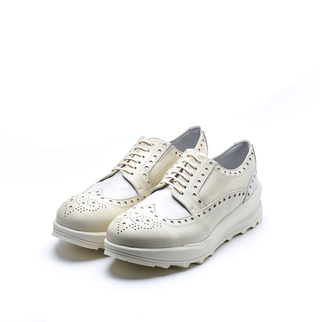 TRA-027　WING TIP SHOES CRM/WHC