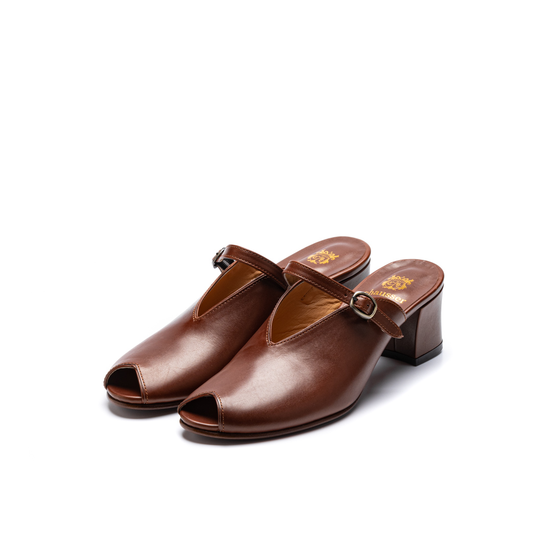C-2304　STRAP HEEL MULE BR