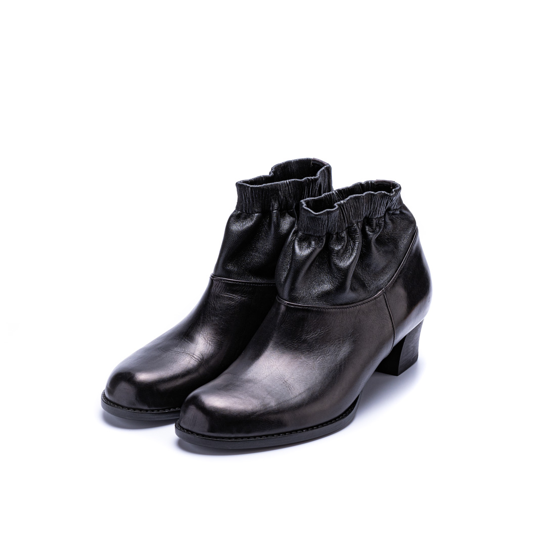 C-2332　SHORT HEEL BOOTS BL